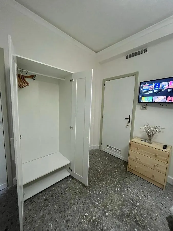 Guest house Shalom Portici Hotel